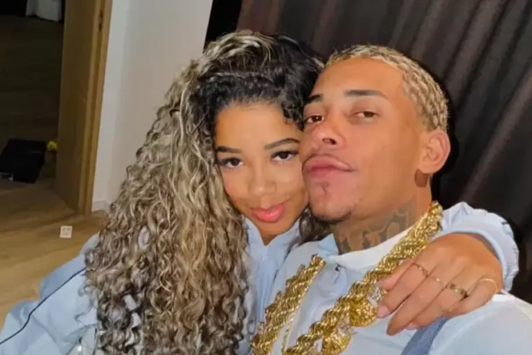 A influenciadora Vivi Noronha utilizou suas redes sociais nesta sexta-feira (17/04) para responder aos questionamentos sobre como seus filhos estão reagindo à prisão do pai, MC Poze do Rodo.