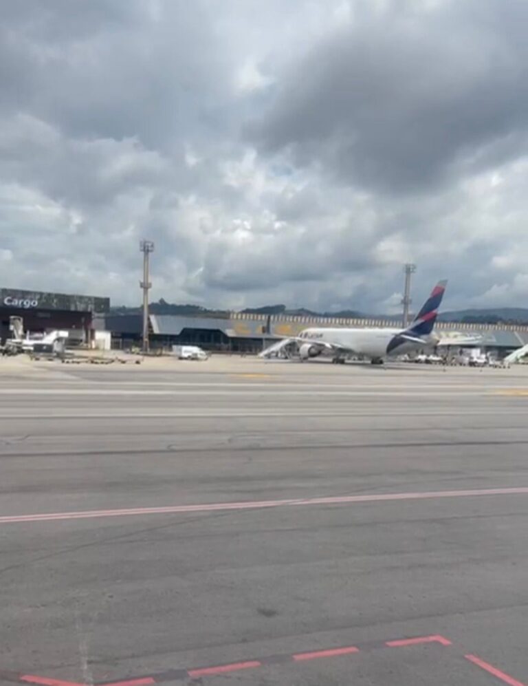 Voo Cancelado Latam Sp