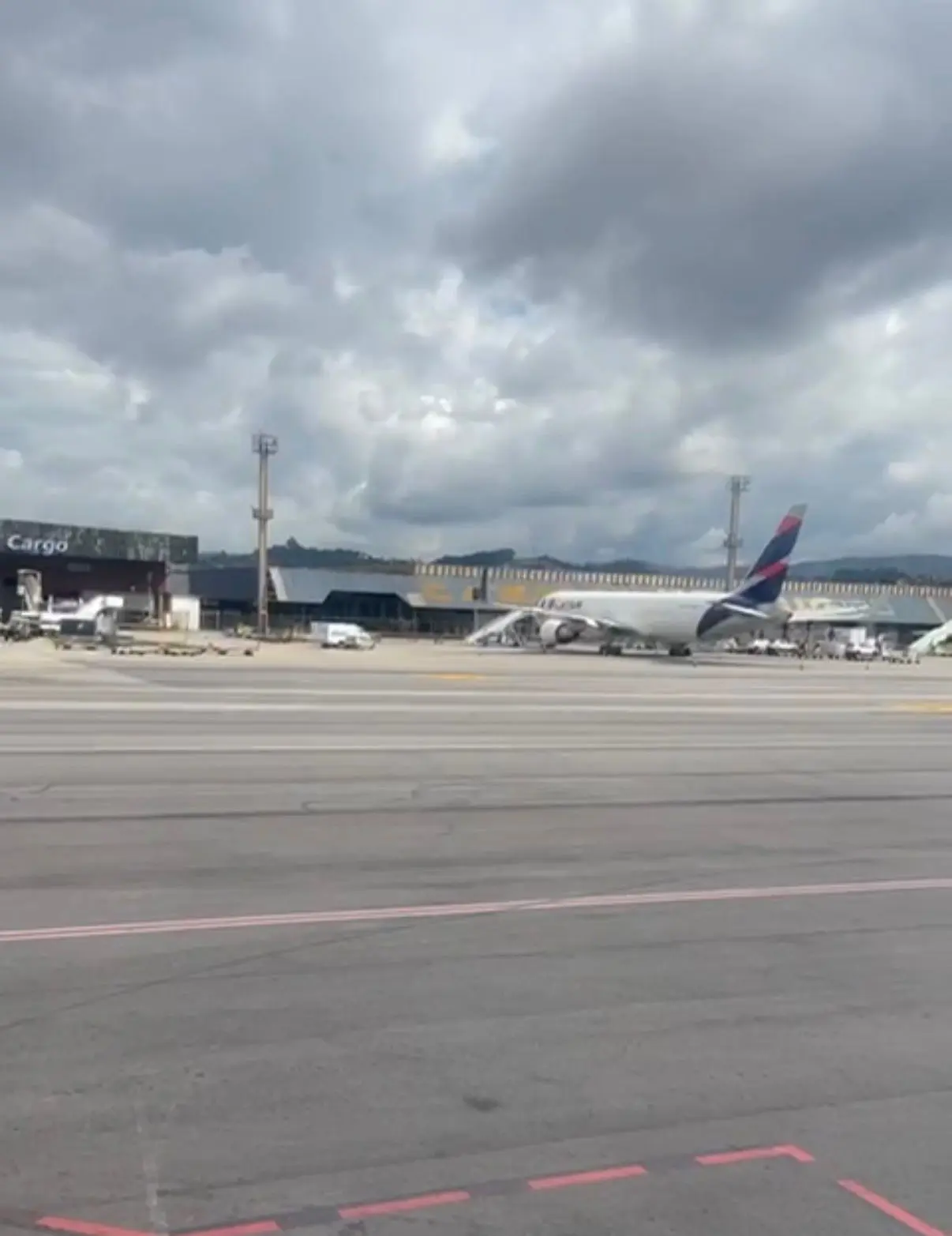 Após incêndio no Aeroporto de Guarulhos, LATAM cancela voo para o Acre