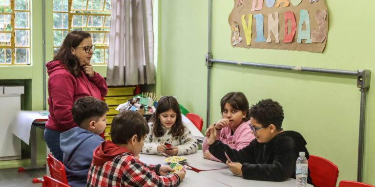 Senado aprova projeto que cria polĂtica para estudantes superdotados