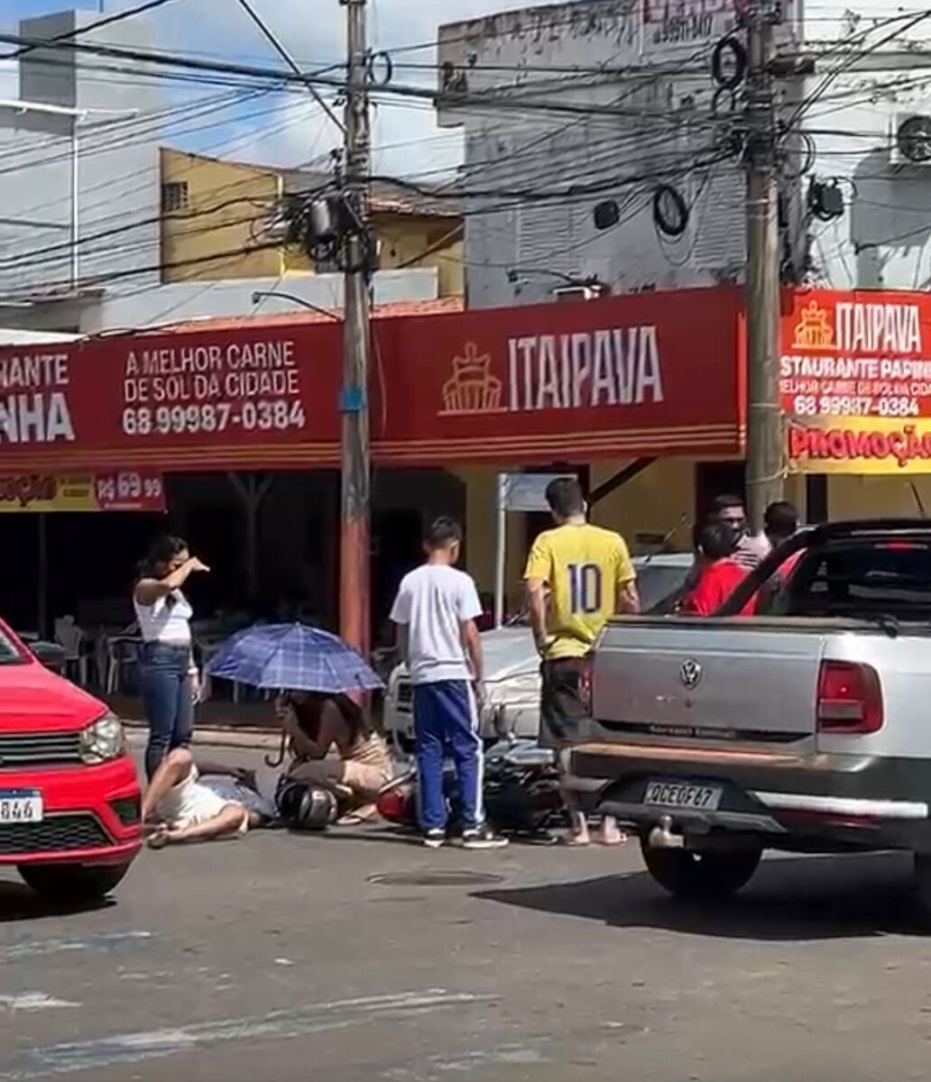 Cruzamento em Rio Branco registra nova colisão entre carro e moto