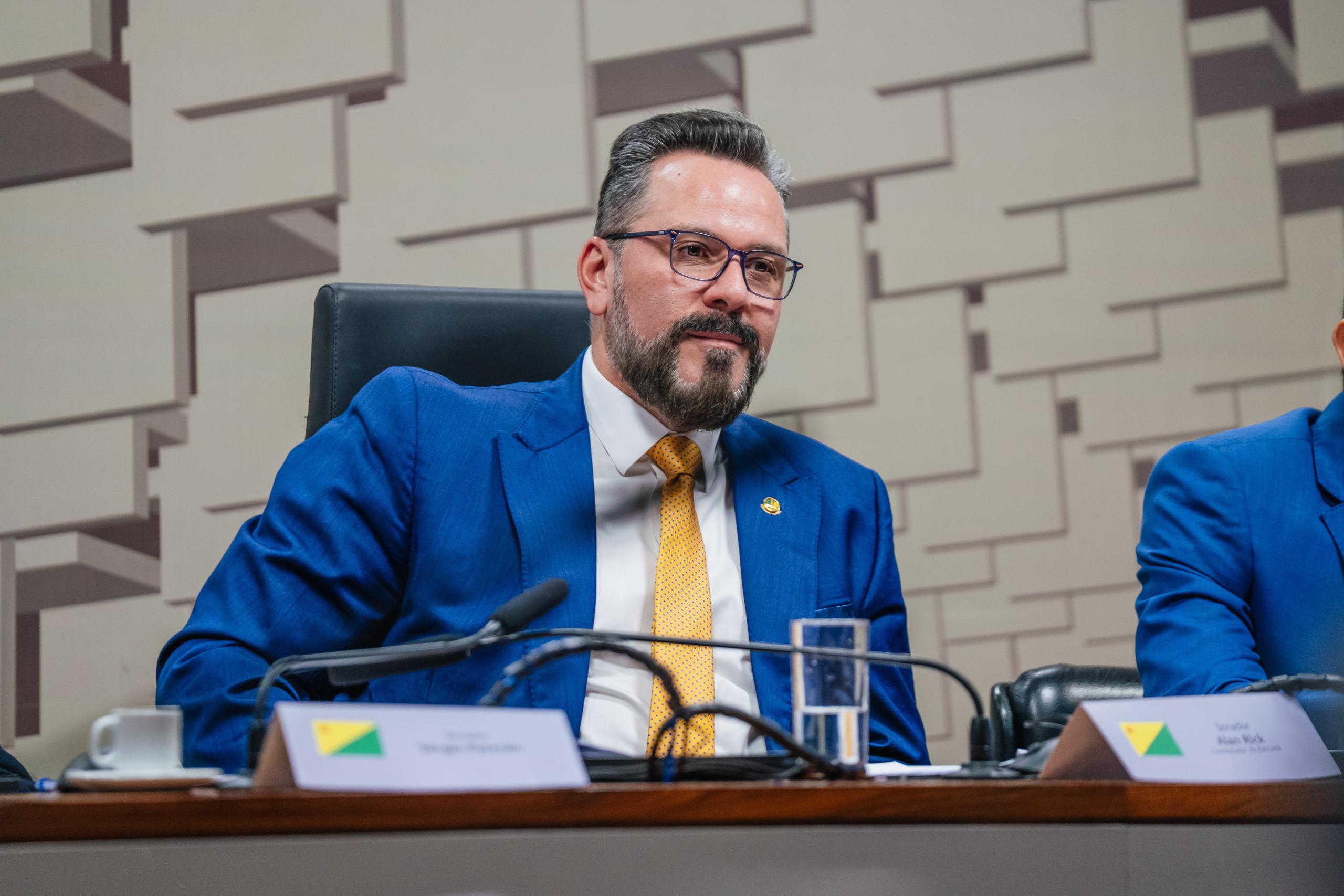 Alan Rick coordena reunião da bancada federal com prefeitos e garante avanços