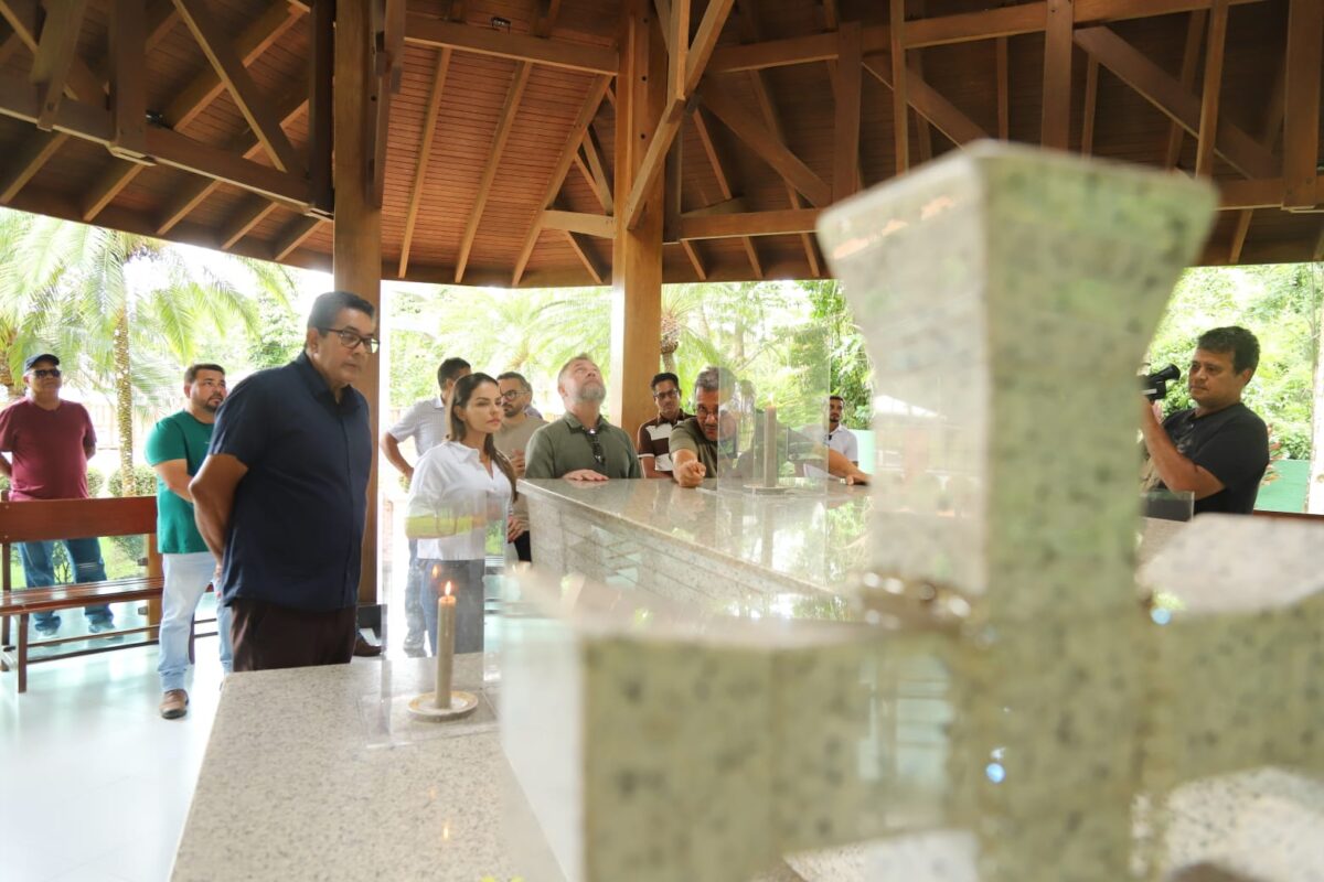 Prefeito Alysson Bestene realiza visita ao Alto Santo e ouve reivindicações da comunidade