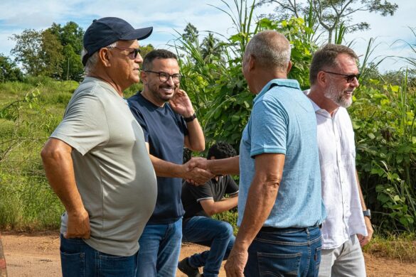 Alysson acompanha operação tapa-buracos no Ramal do Sinteac