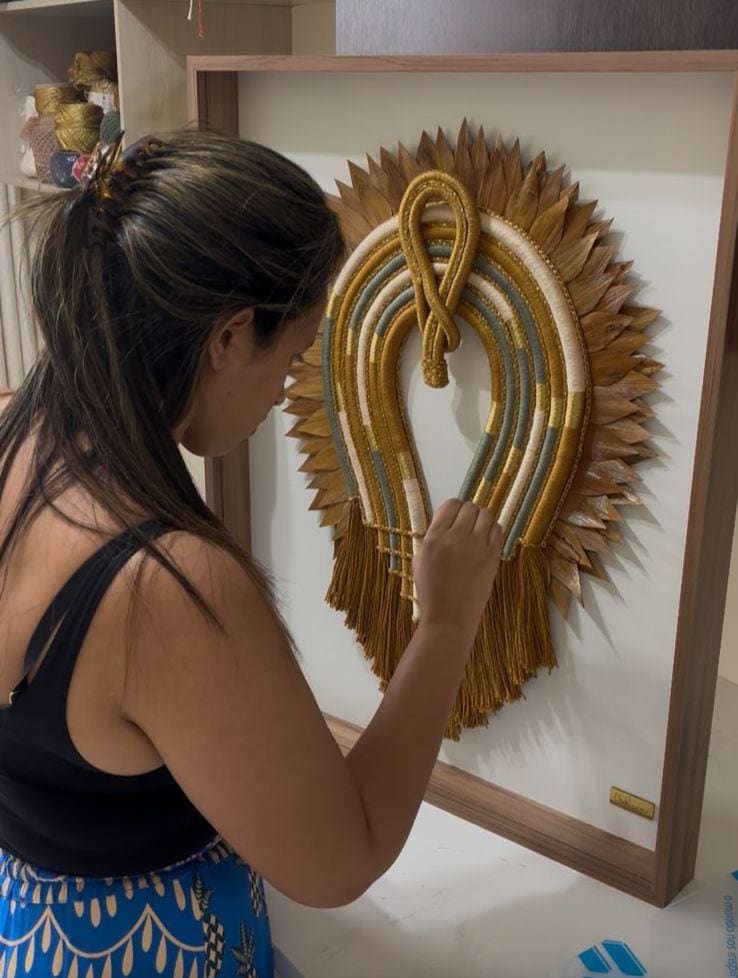 Mulheres lideram produção na Casa do Artesanato e exportam identidade amazônica