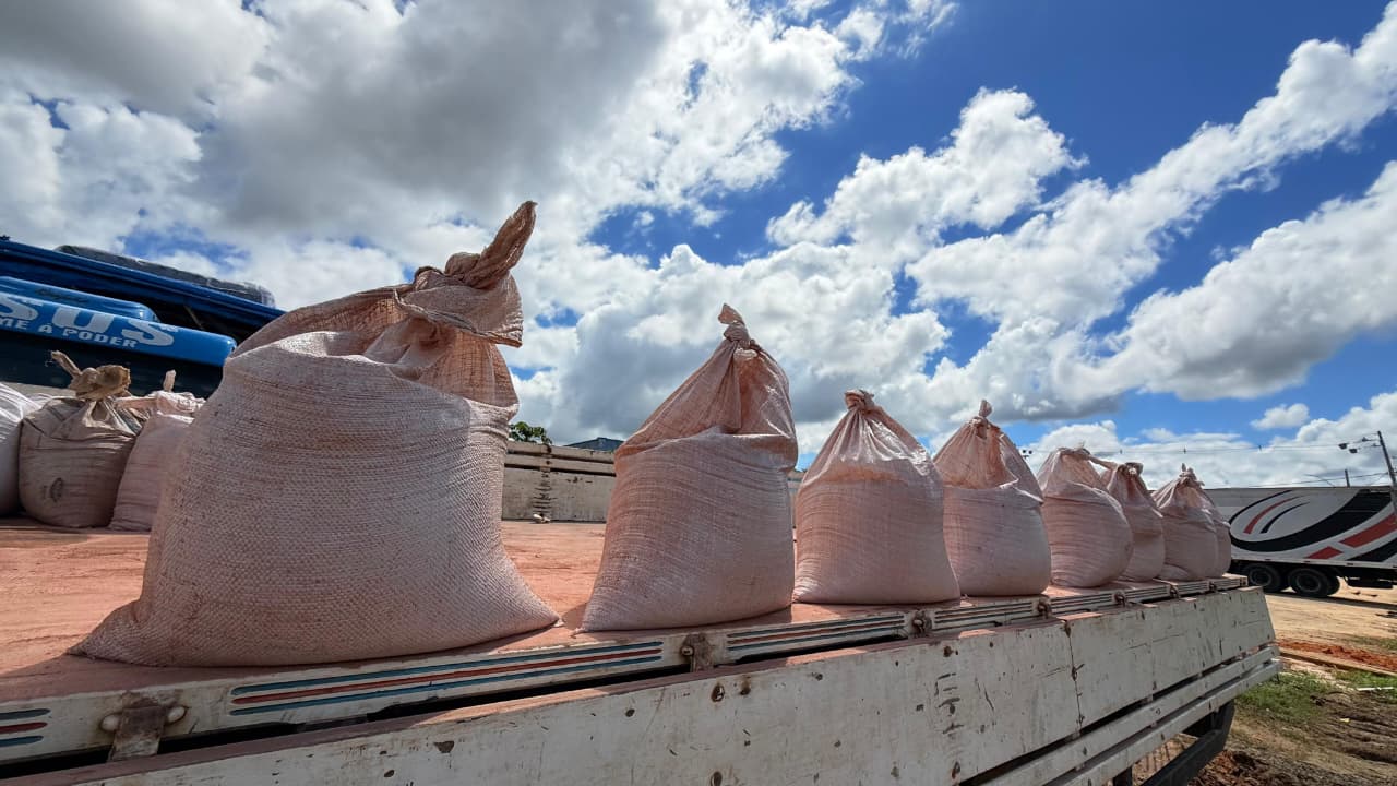 Cruzeiro do Sul inicia entrega de insumos para fortalecer cafeicultura