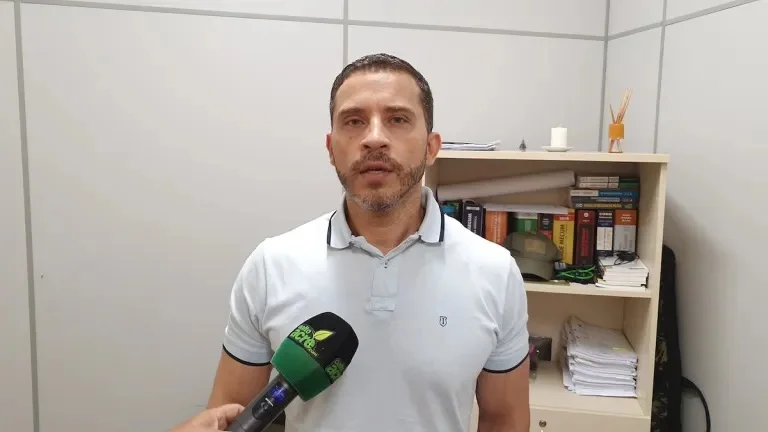 Justiça condena delegado a regime fechado e determina perda de cargo no Acre