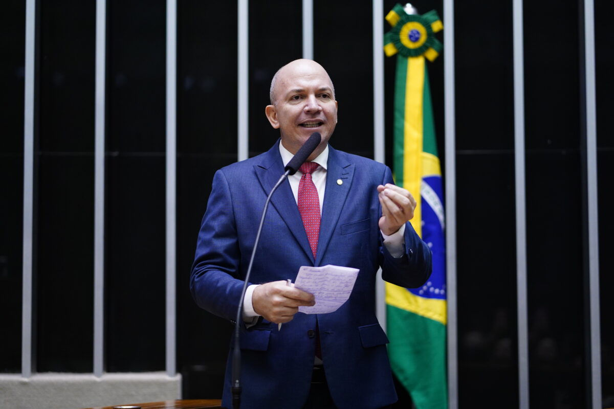 Mesmo sendo do partido de Mailza, Gerlen declara apoio a Alan Rick