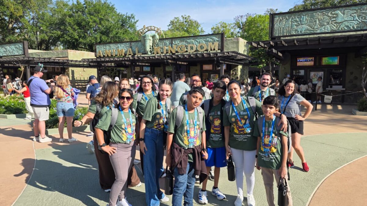 Estudantes de Rio Branco vivem dia de aprendizado na Disney