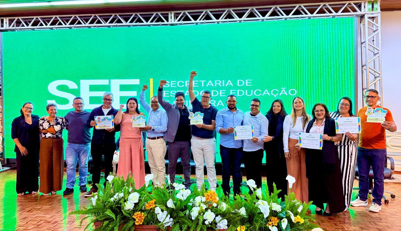 Educação de Feijó recebe prêmio de destaque em alfabetização no Acre