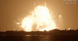 Foguete de Jeff Bezos explode em teste e acende alerta no programa lunar da Nasa