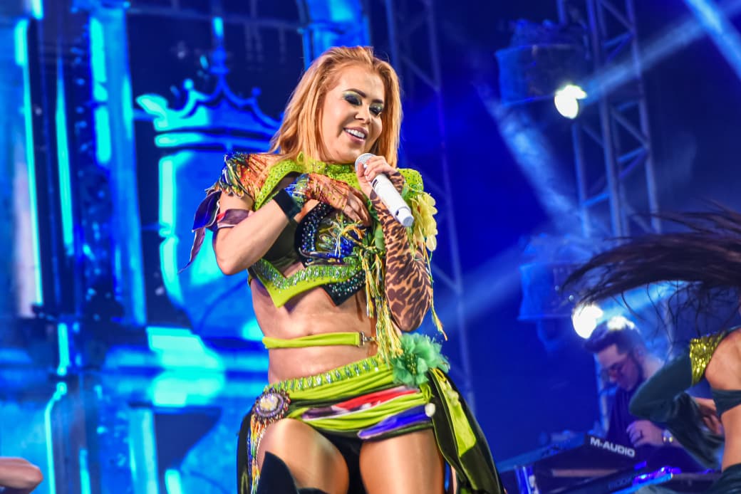Mais de 40 mil pessoas lotam praça para show de Joelma Joelma fez show na Festa do Trabalhador, em Cruzeiro do Sul
