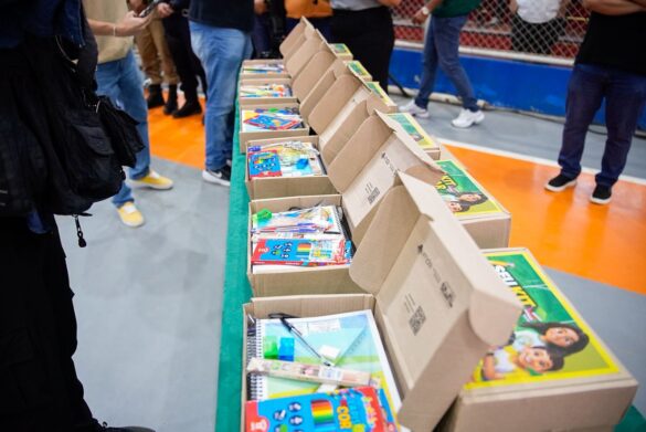 Em Sena, Mailza entrega obras, títulos e anuncia novos investimentos