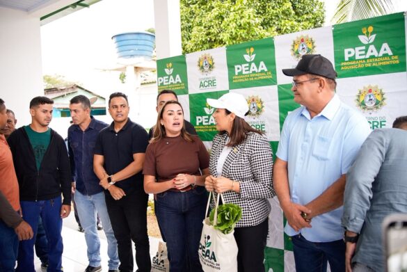 Em Sena, Mailza entrega obras, títulos e anuncia novos investimentos