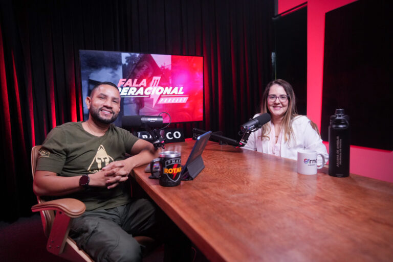 Nesta quinta-feira (30/04), o apresentador do Fala Operacional Podcast, Kiuly Daniel, recebeu a delegada de Polícia Civil Juliana de Angelis