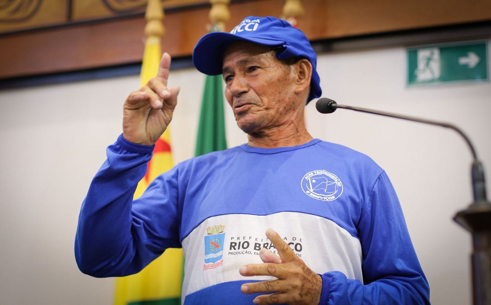 Pedro Longo propõe dia estadual dos garis e margaridas no Acre Pedro Longo propõe dia estadual dos garis e margaridas no Acre