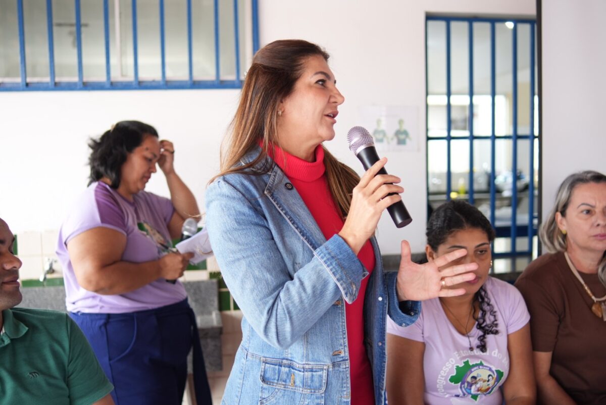 Violência contra a mulher mobiliza lideranças em seminário do MMC no Acre