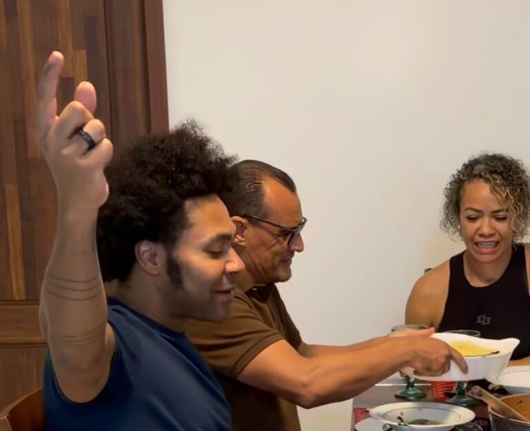Cantor Thalles estende agenda no Acre e almoça rabada com amigo