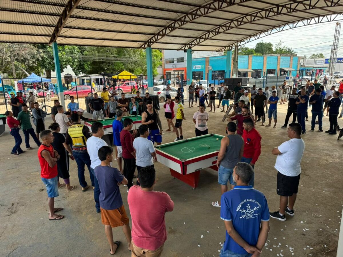 Torneio de sinuca movimenta Manoel Urbano e reforça programação festiva