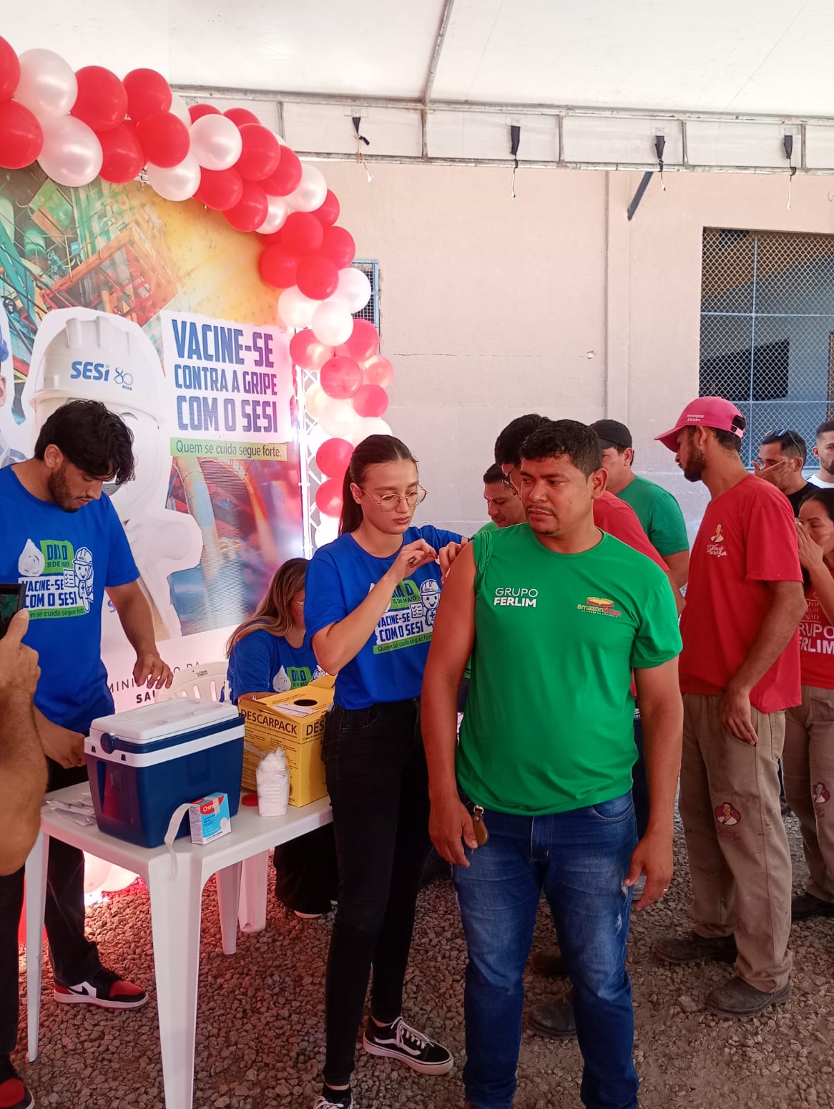 Sesi realiza Dia D de vacinação para trabalhadores da indústria
