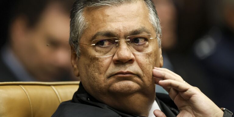 “Acabou”: Dino barra novos penduricalhos para juízes no país