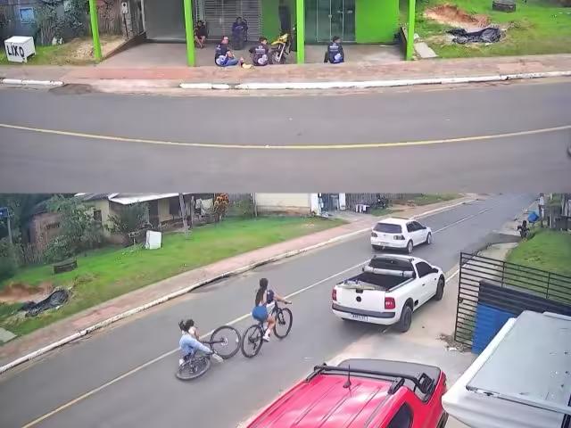 O motorista do veículo envolvido no acidente não parou para prestar assistência à vítima e deixou o local após a colisão.