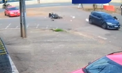 Vídeo flagra grave acidente embaixo de passarela na BR-364
