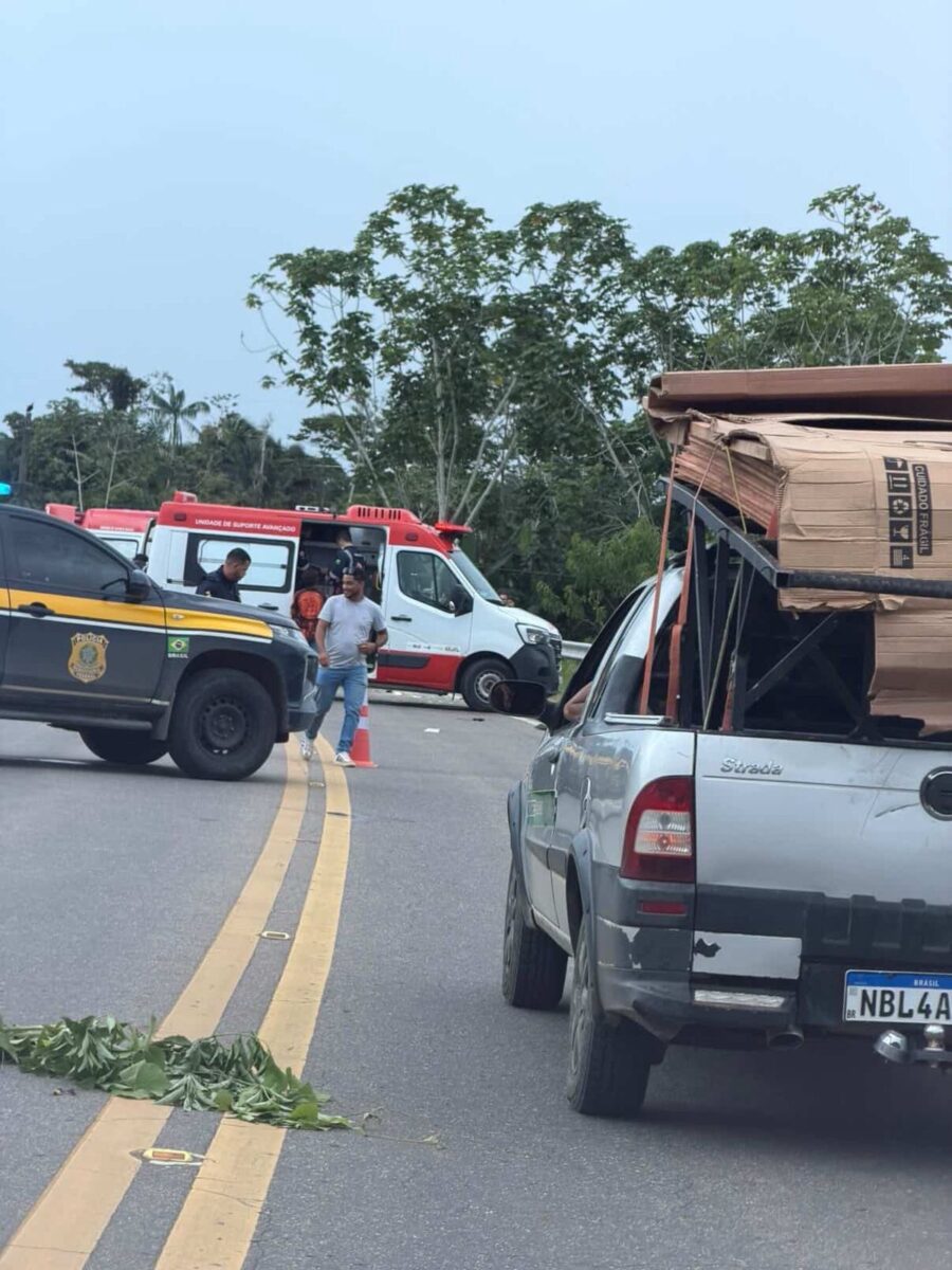 Colisão entre motocicletas deixa um morto e dois feridos em Cruzeiro