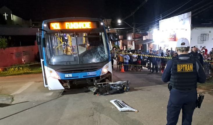 Colisão entre ônibus e moto termina com morte na capital acreana