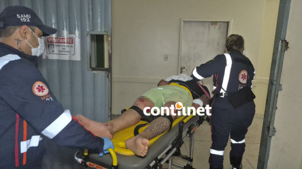 Motociclista fica ferido após perder controle e cair na Estrada do Quixadá