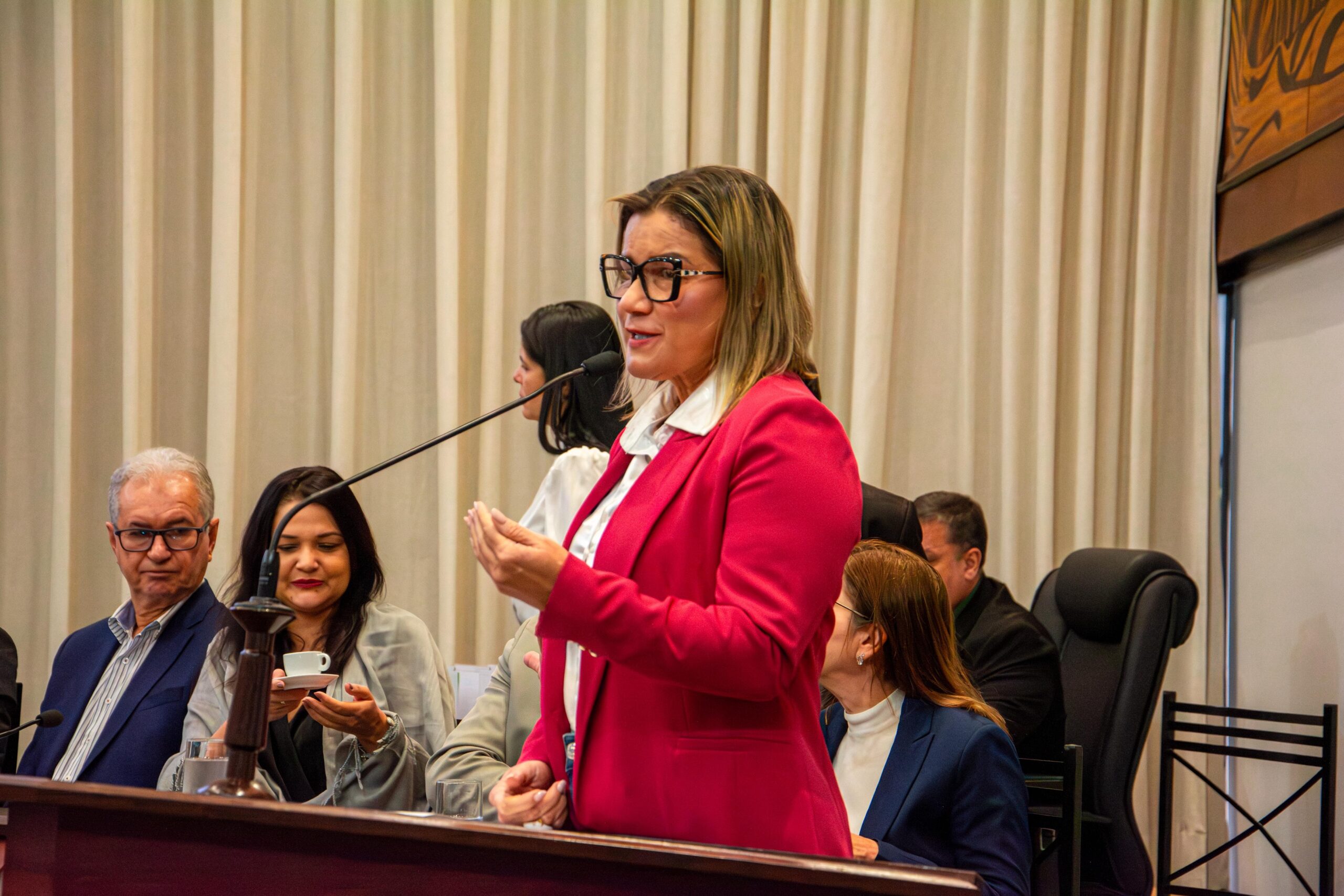 “São 29 anos amando essa profissão”, diz enfermeira homenageada na Aleac