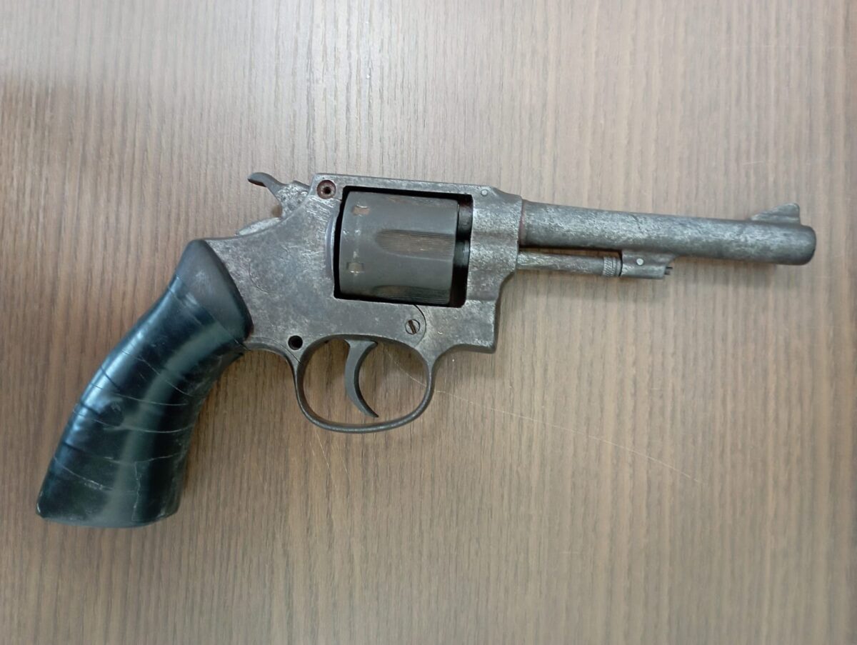 Polícia Civil apreende arma de fogo e conduz adolescente à delegacia em Manoel Urbano