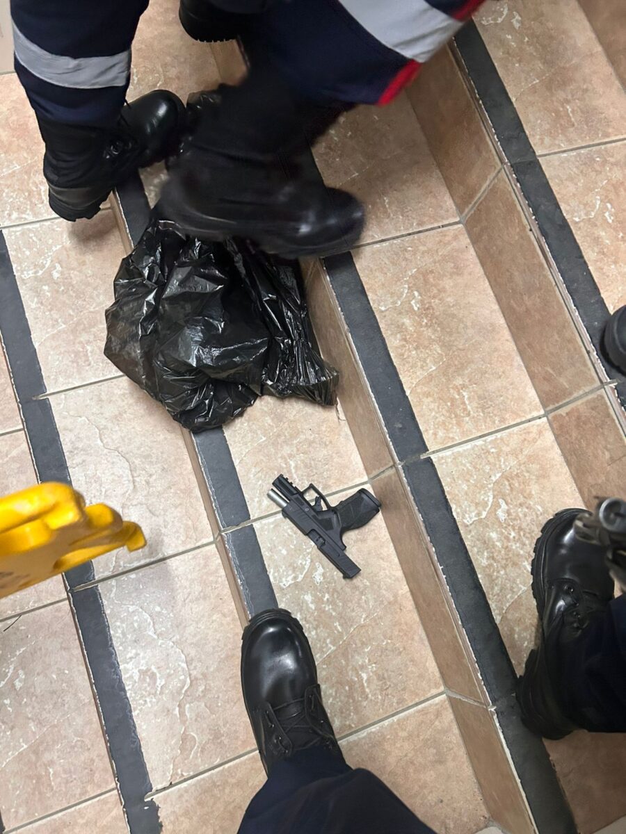 Aluno que invadiu São José tinha três carregadores; um foi usado completamente