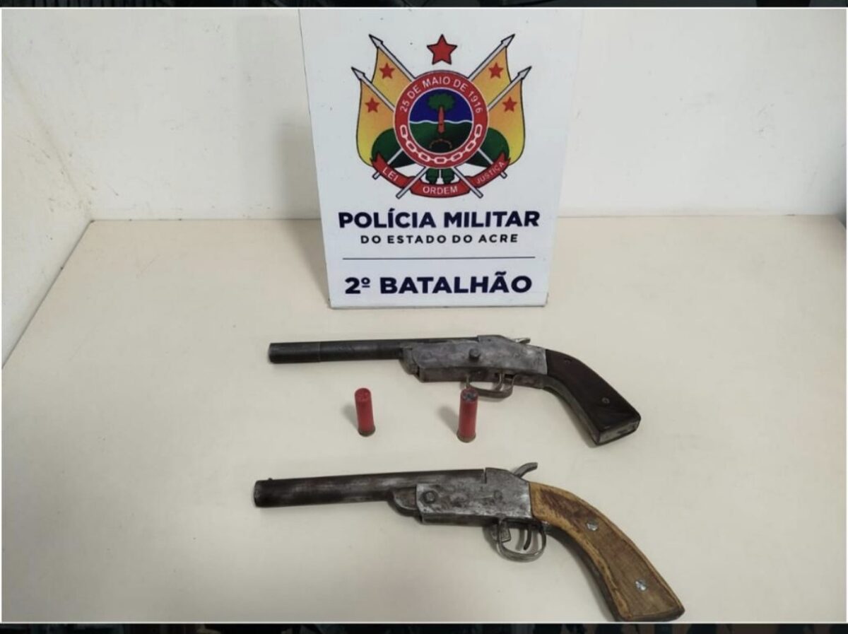 PM apreende duas escopetas após fuga de suspeitos em Rio Branco