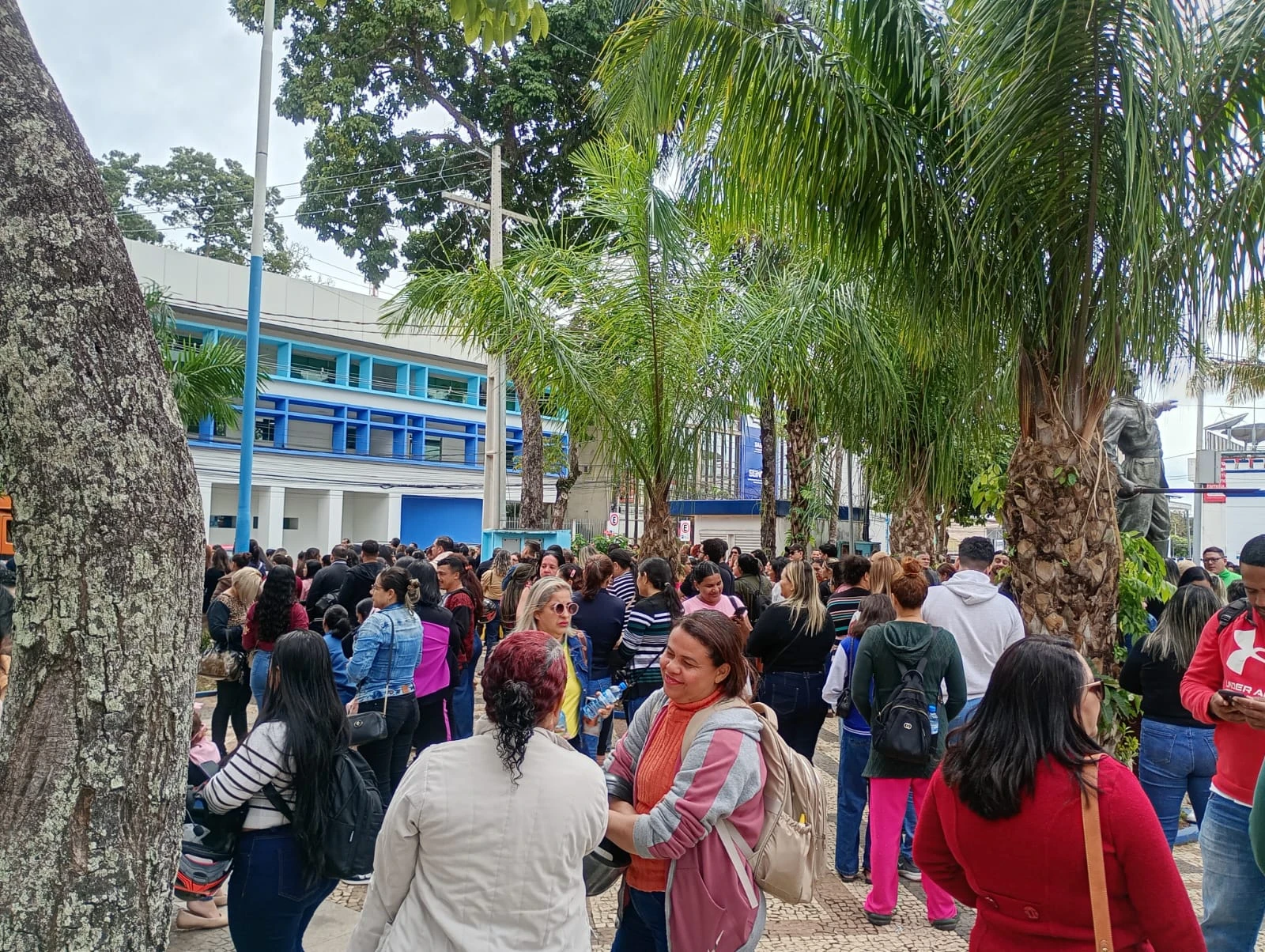 Profissionais da Educação cobram reajuste e ameaçam greve em Rio Branco