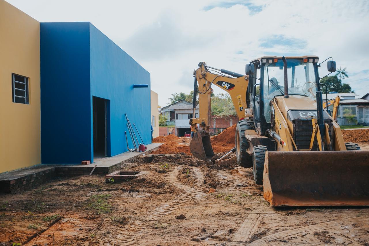 Prefeitura de Cruzeiro do Sul avança com obras da Casa do Agricultor