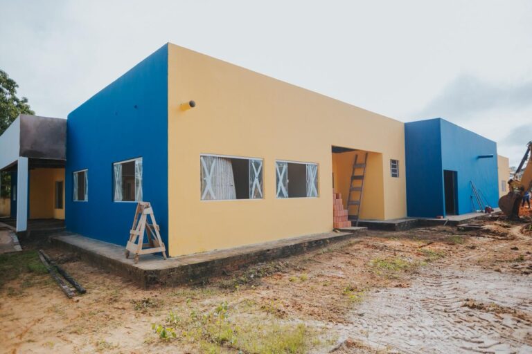 Prefeitura de Cruzeiro do Sul avança com obras da Casa do Agricultor