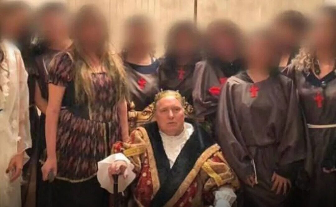 Justiça torna réu filho do fundador das Casas Bahia por crimes sexuais