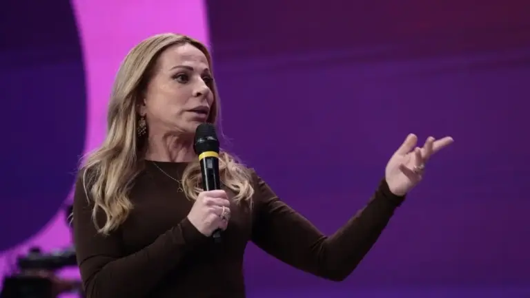 Christina Rocha sai do SBT, expõe mágoa e deixa o canal pela terceira vez