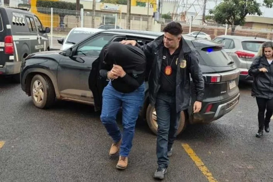 Médico é preso após condenação por estupro de sobrinhas