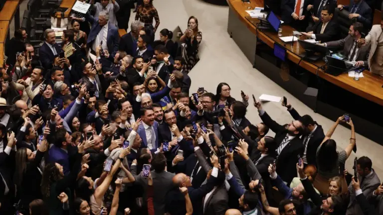 Engrenagem invisível: derrotas no Congresso e o pacto dos 3 Poderes