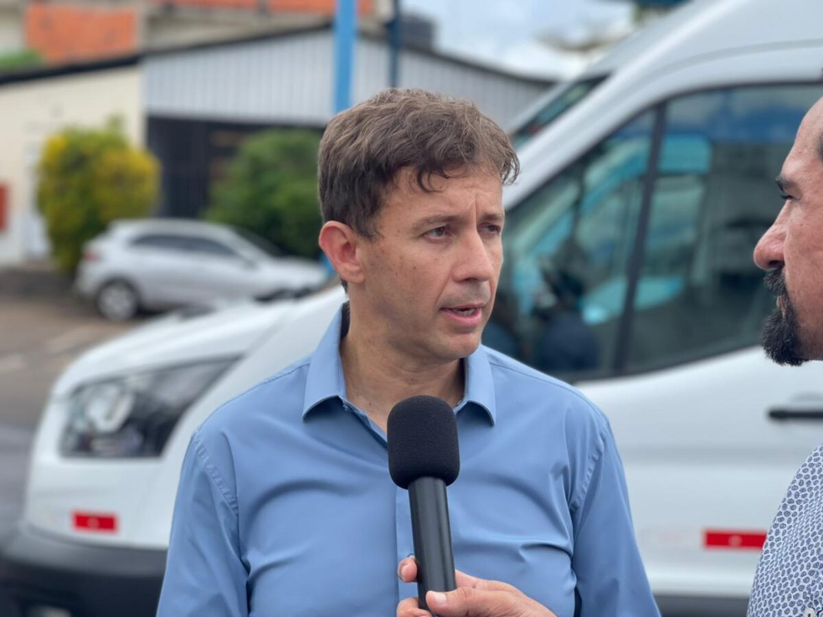 Velloso mantém candidatura ao Senado e sai em defesa de Gladson