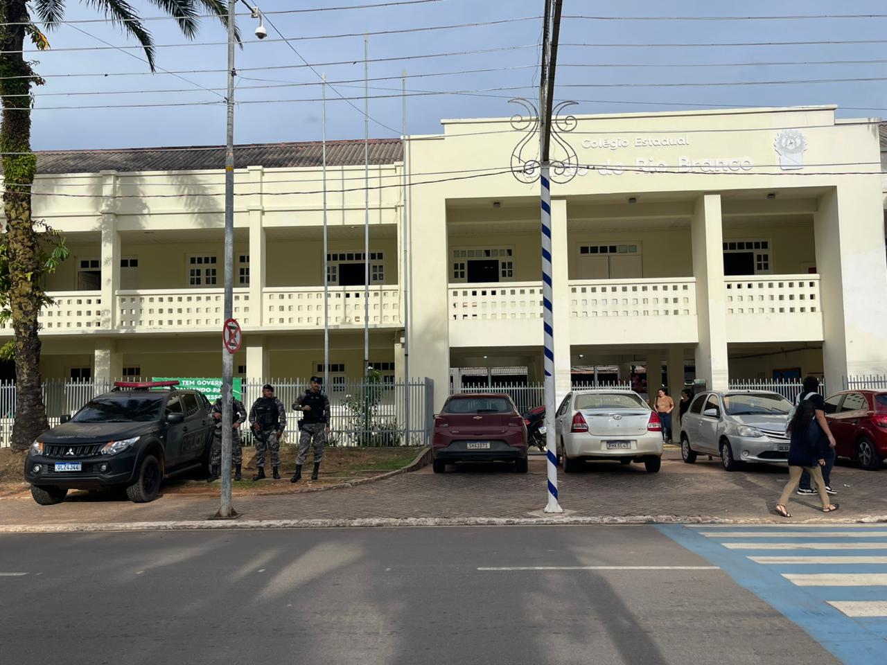 Secretaria de Educação já realiza investimentos em segurança desde 2023.