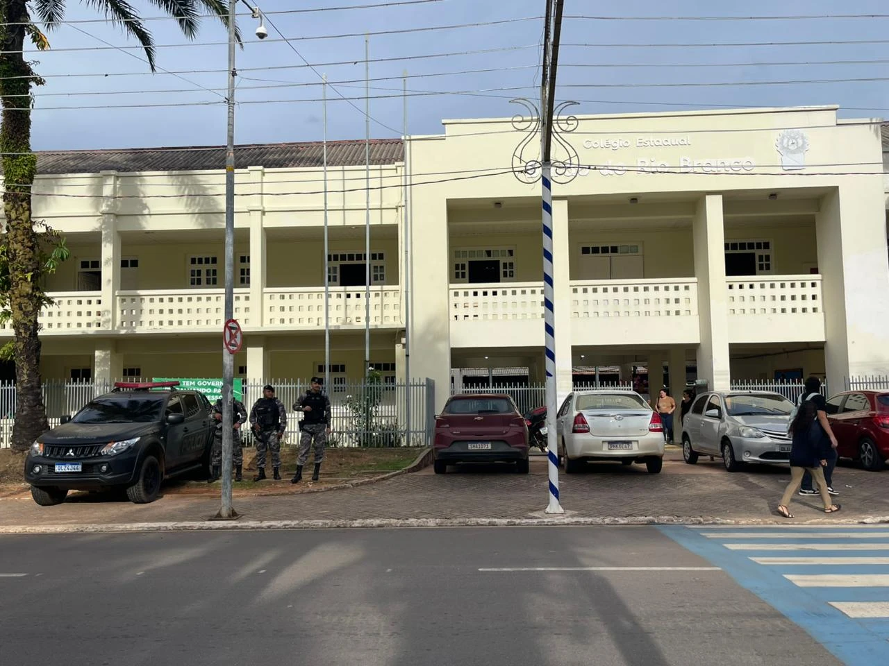 Secretaria de Educação já realiza investimentos em segurança desde 2023.