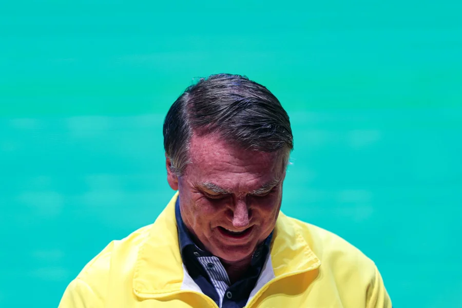 Boletim médico atualiza estado de saúde de Bolsonaro após cirurgia Boletim médico atualiza estado de saúde de Bolsonaro após cirurgia