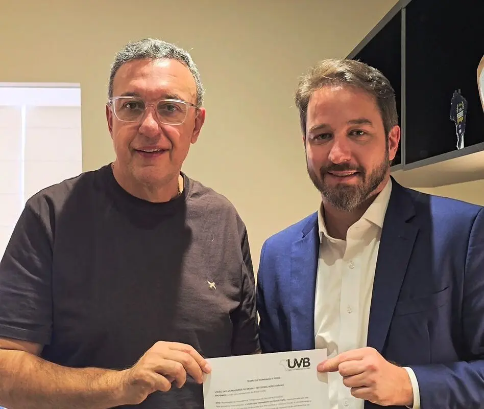 Felipe Tchê assume presidência da União dos Vereadores do Brasil, no Acre