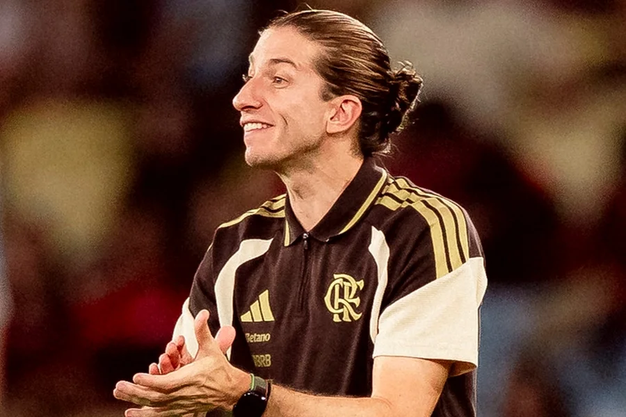 Bayer Leverkusen negocia contratação do técnico Filipe Luís, diz emissora alemã Bayer Leverkusen negocia contratação do técnico Filipe Luís, diz emissora alemã
