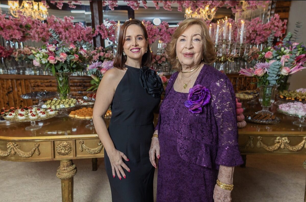 Márcia Abreu traz os detalhes do chá que celebrou os 85 anos de Flávia Lavocat