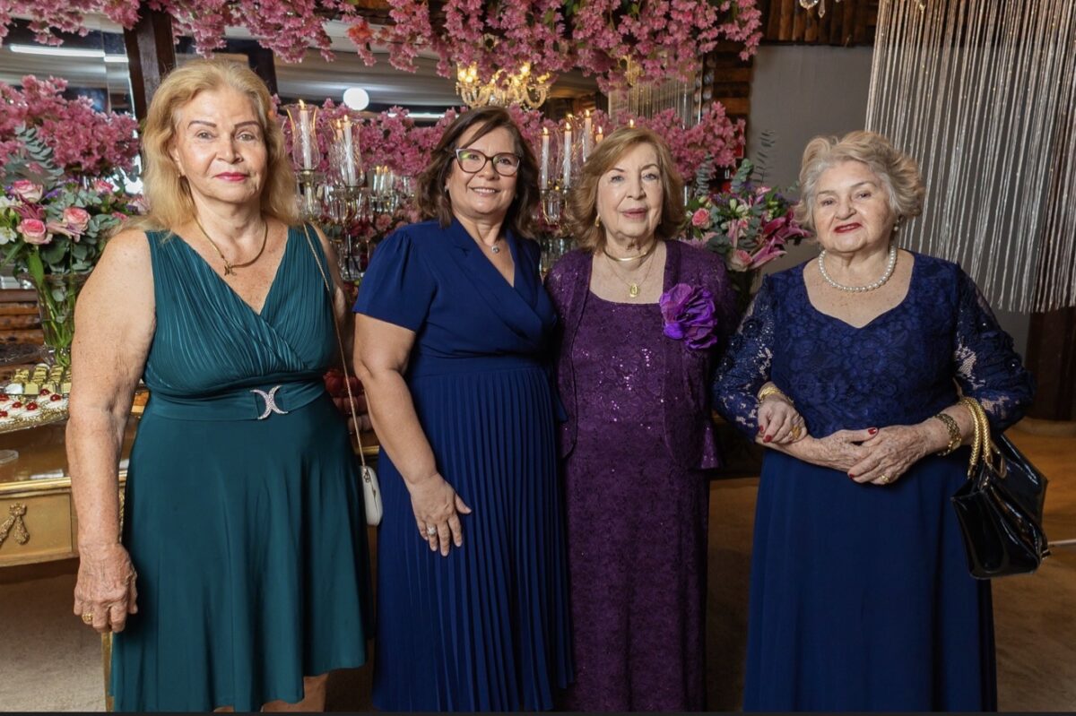 Márcia Abreu traz os detalhes do chá que celebrou os 85 anos de Flávia Lavocat