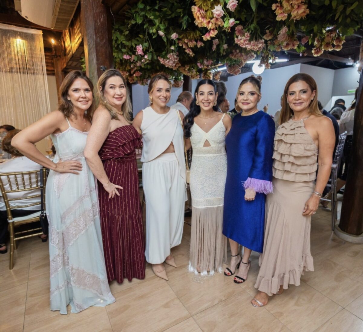 Márcia Abreu traz os detalhes do chá que celebrou os 85 anos de Flávia Lavocat